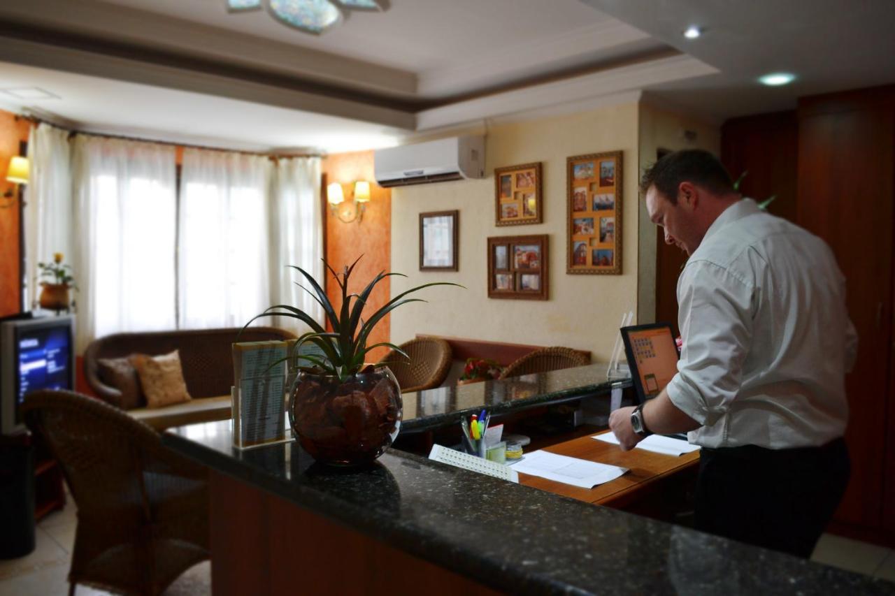 Hotel Valparaiso - Metro Paraiso E 800M Da Av Paulista São Paulo Luaran gambar